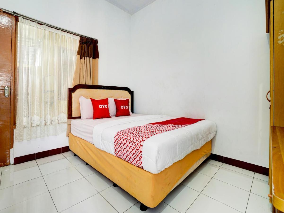 Super Oyo 90118 Hotel Diamond Syariah Subang Extérieur photo