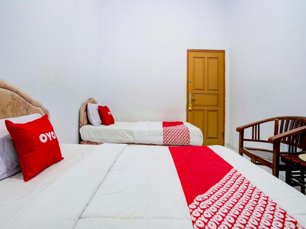 Super Oyo 90118 Hotel Diamond Syariah Subang Extérieur photo